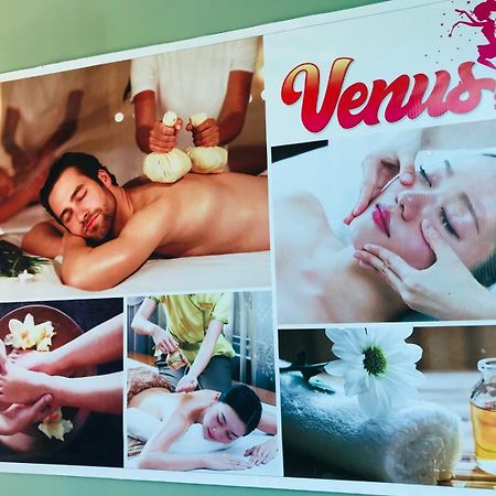 Supreme Hotel Янгон Екстериор снимка